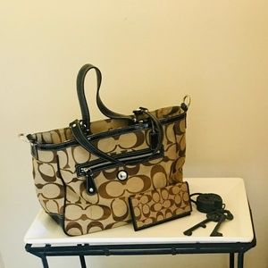 Coach Laura Signature Shoulder Hand Bag F14941